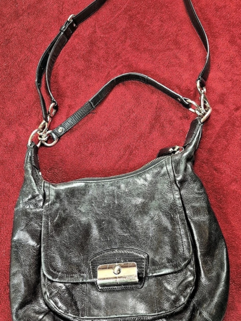 Coach Chelsea Turnlock Hobo Leather Shoulder Bag Black